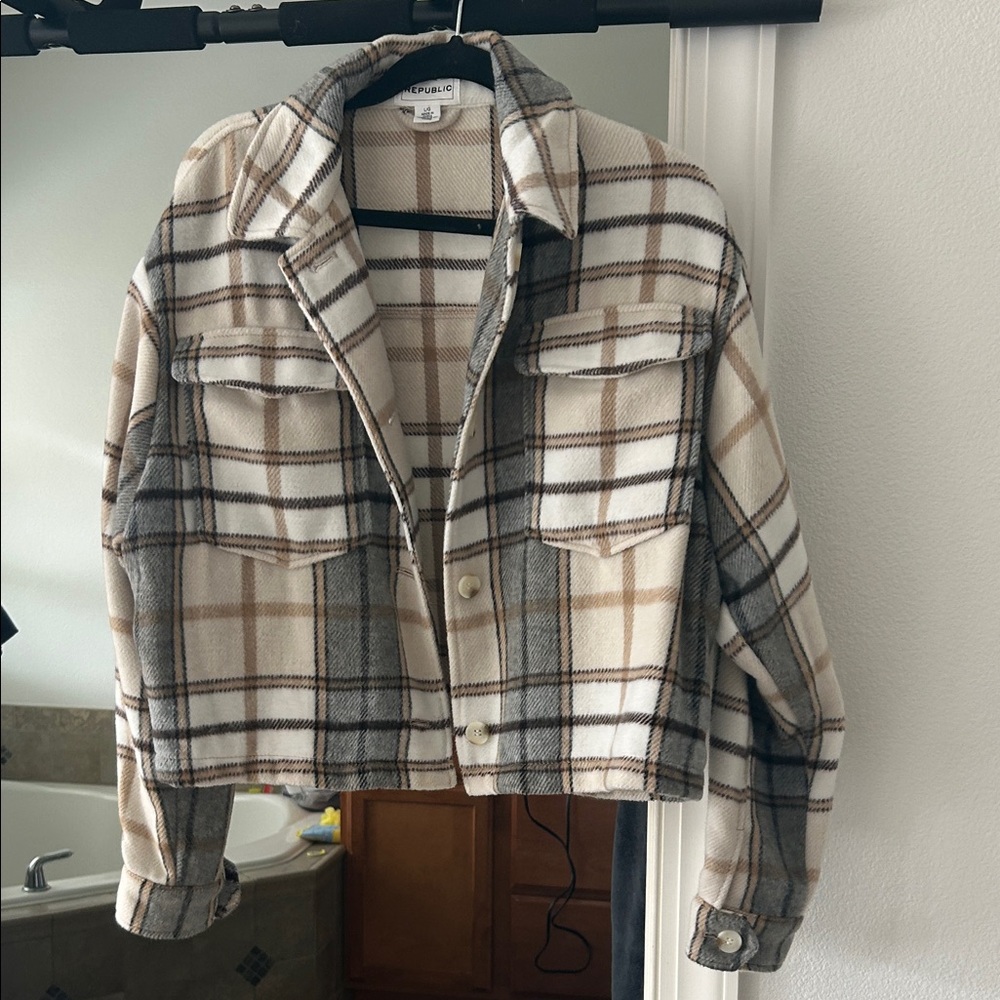 Plaid Women's Shacket in Cream and Gray